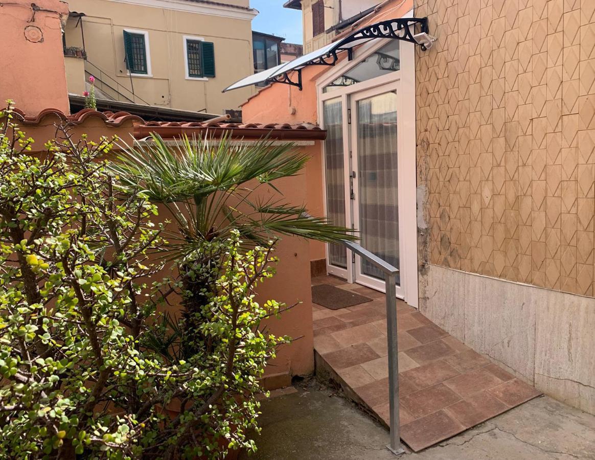 Comforthouse Ladispoli Exterior foto